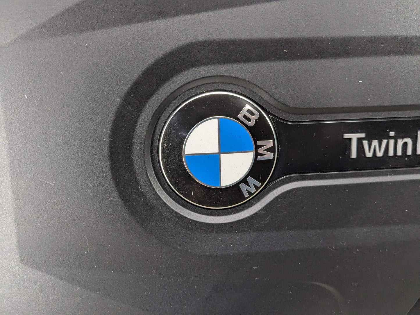 OEM BMW G01 G20 G22 G23 G30 330 430 Engine B46 Cover Head Cylinder Ignition Coil