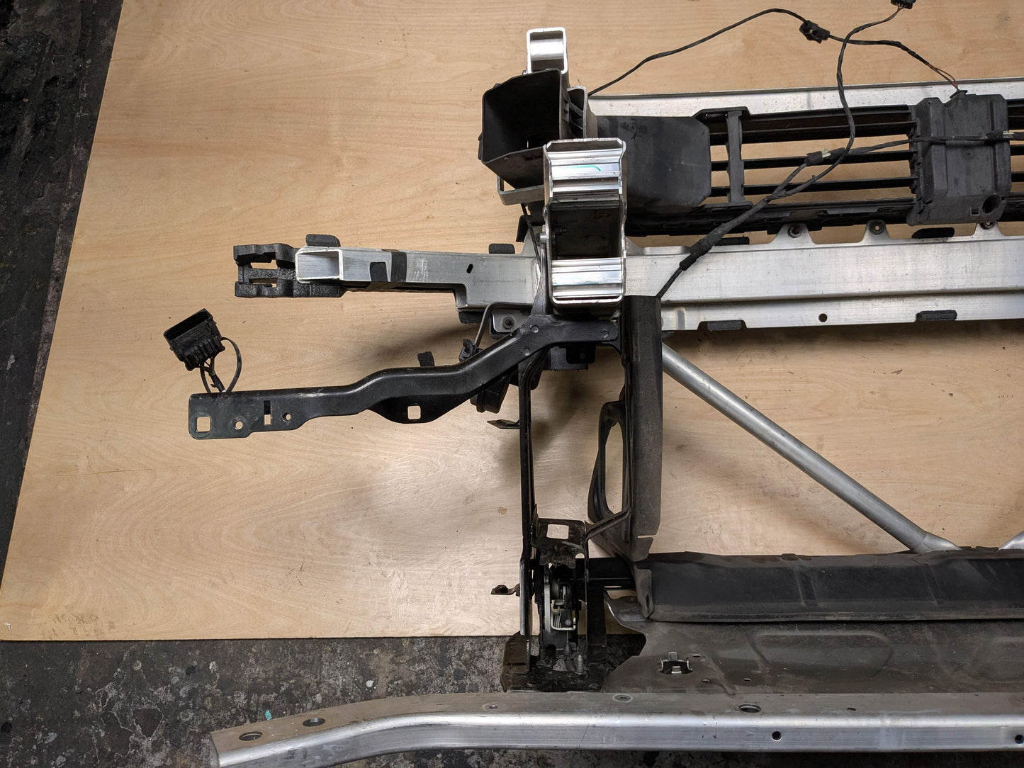 18-24 OEM BMW G01 G02 X3 X4 Front Clip Frame Reinforcement Radiator Support