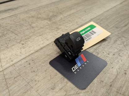OEM BMW F90 F97 G01 G05 G20 G30 Trunk Lid Liftgate Open Release Switch Button