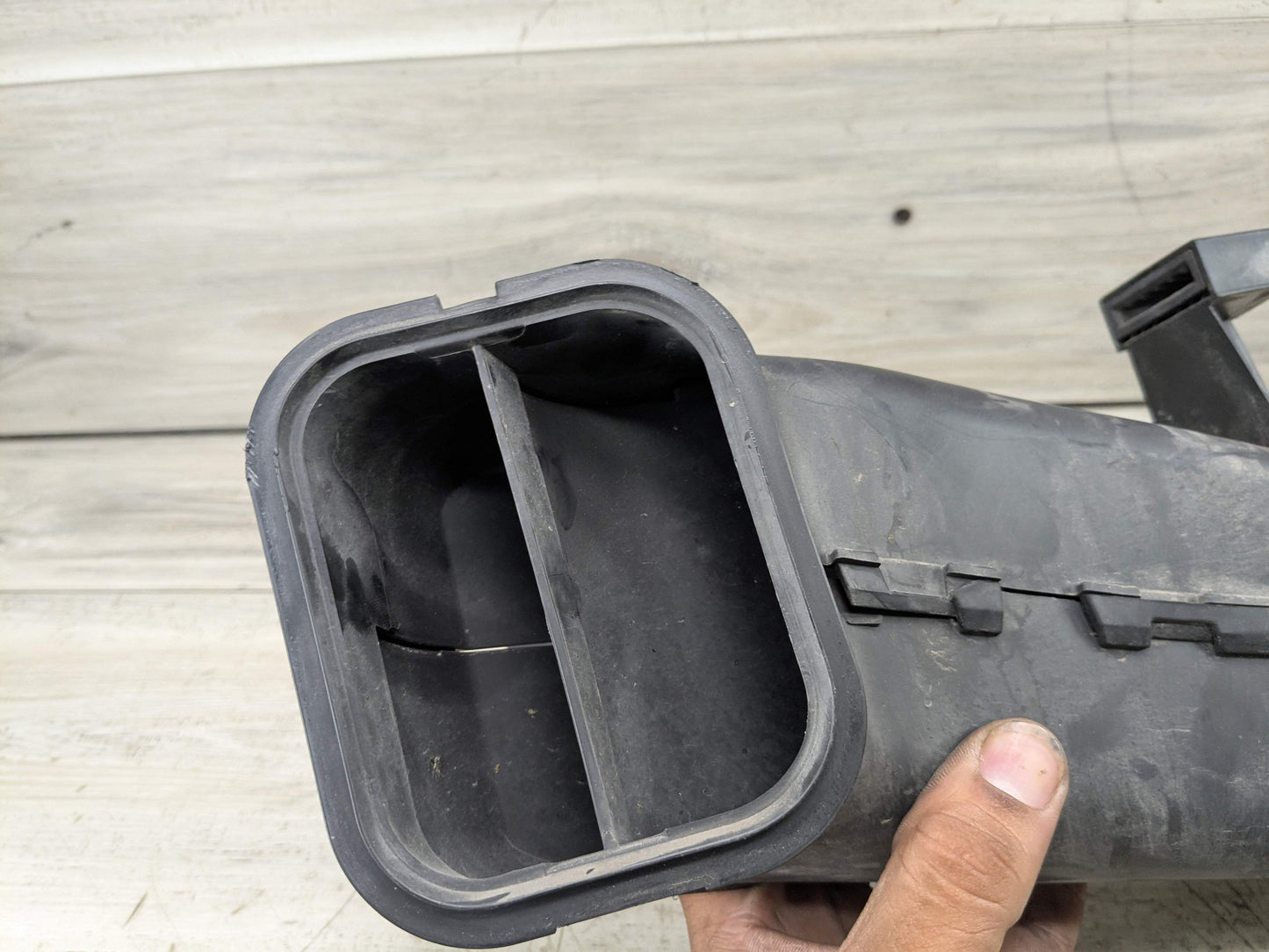 18-23 OEM BMW G01 G05 G06 G07 X3 X5 X7 Engine B58C Air Cleaner Intake Inlet Duct