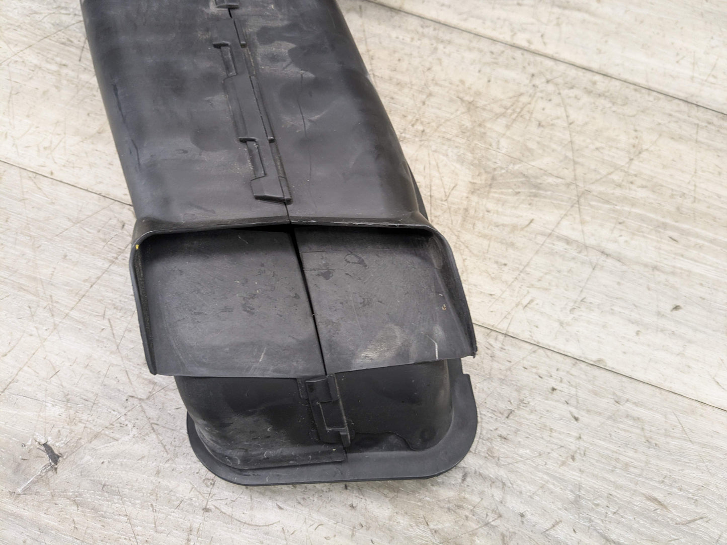 18-23 OEM BMW G01 G05 G06 G07 X3 X5 X7 Engine B58C Air Cleaner Intake Inlet Duct