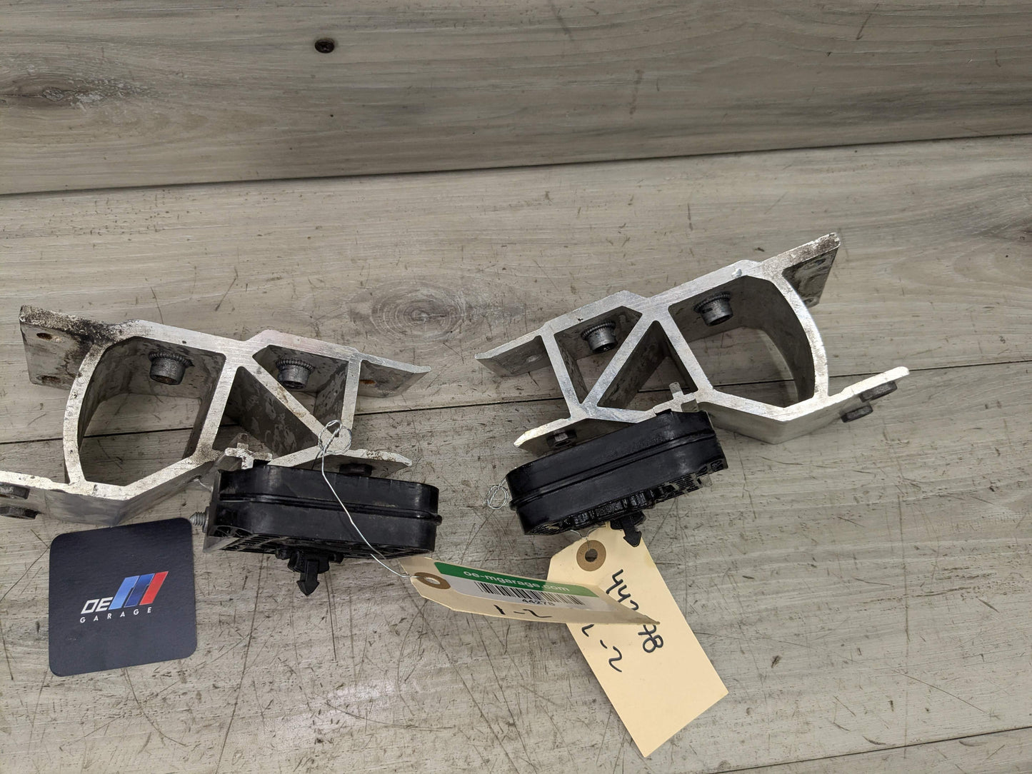 18-24 OEM BMW F97 F98 G01 G02 G05 Radiator Mount Support Bracket Left Right SET