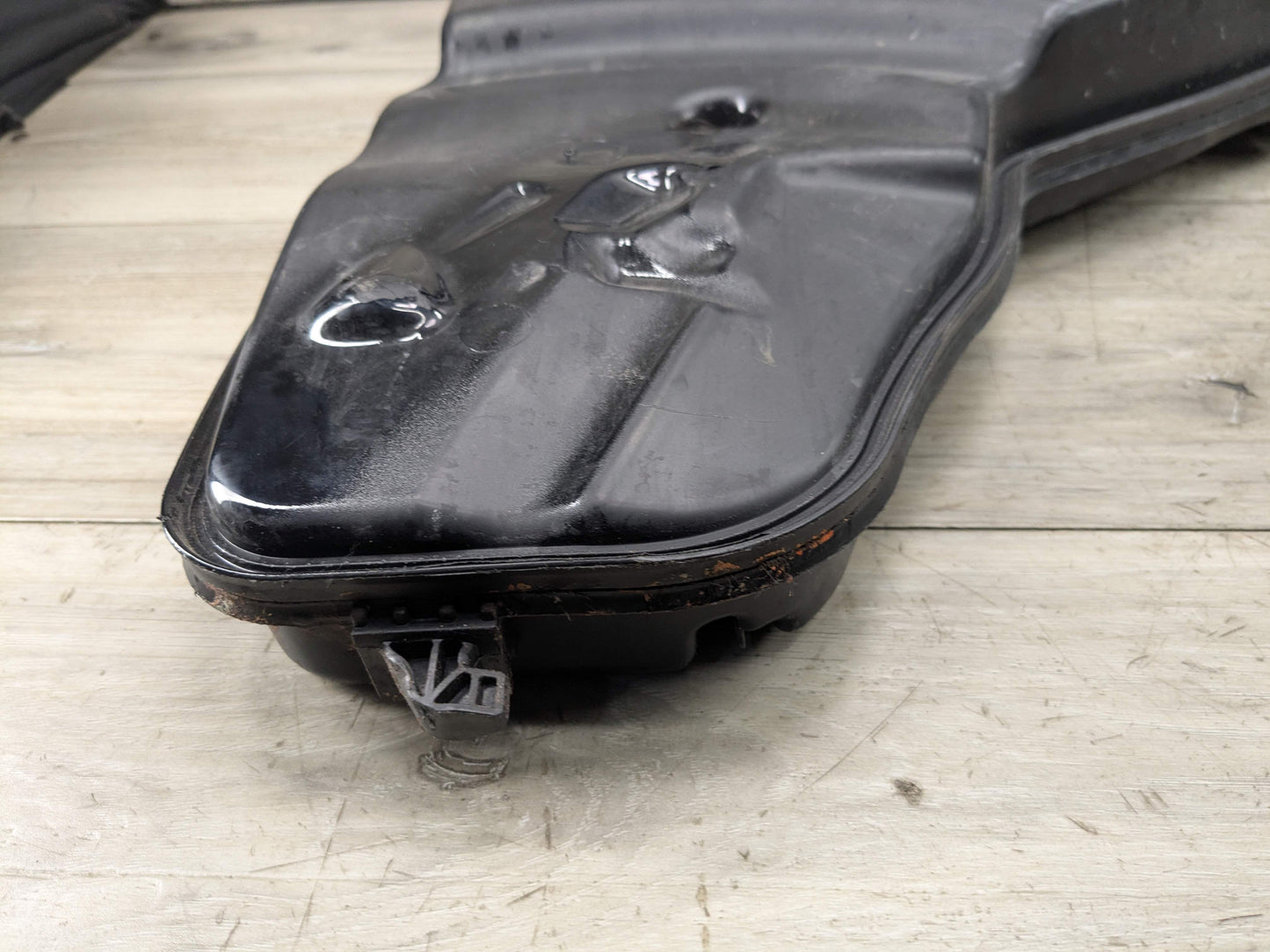 OEM BMW F97 F97 X3 X4 X3M X4M Windshield Wipe Washer Bottle Tank Reservoir