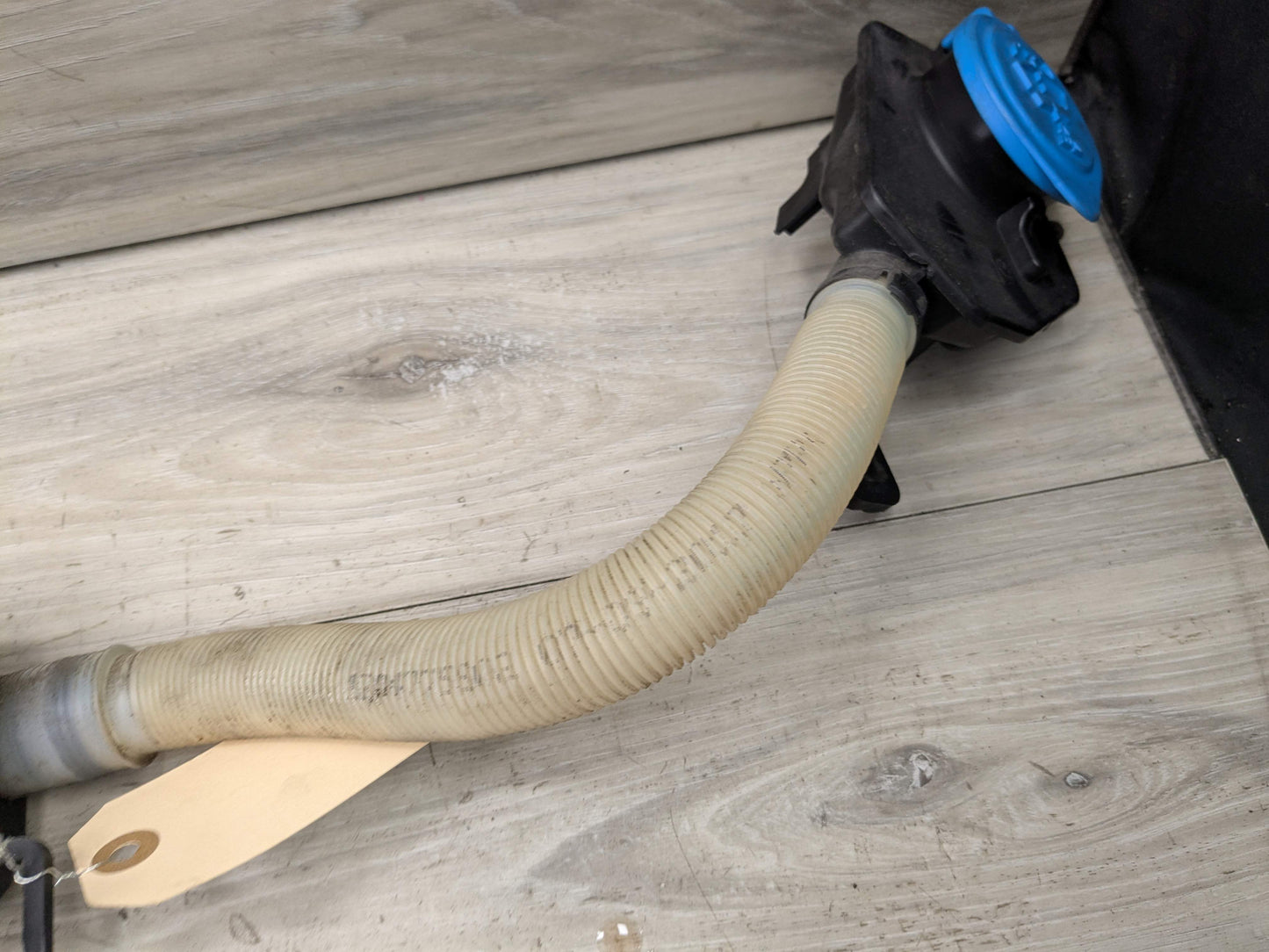 OEM BMW F97 F97 X3 X4 X3M X4M Windshield Wipe Washer Bottle Tank Reservoir