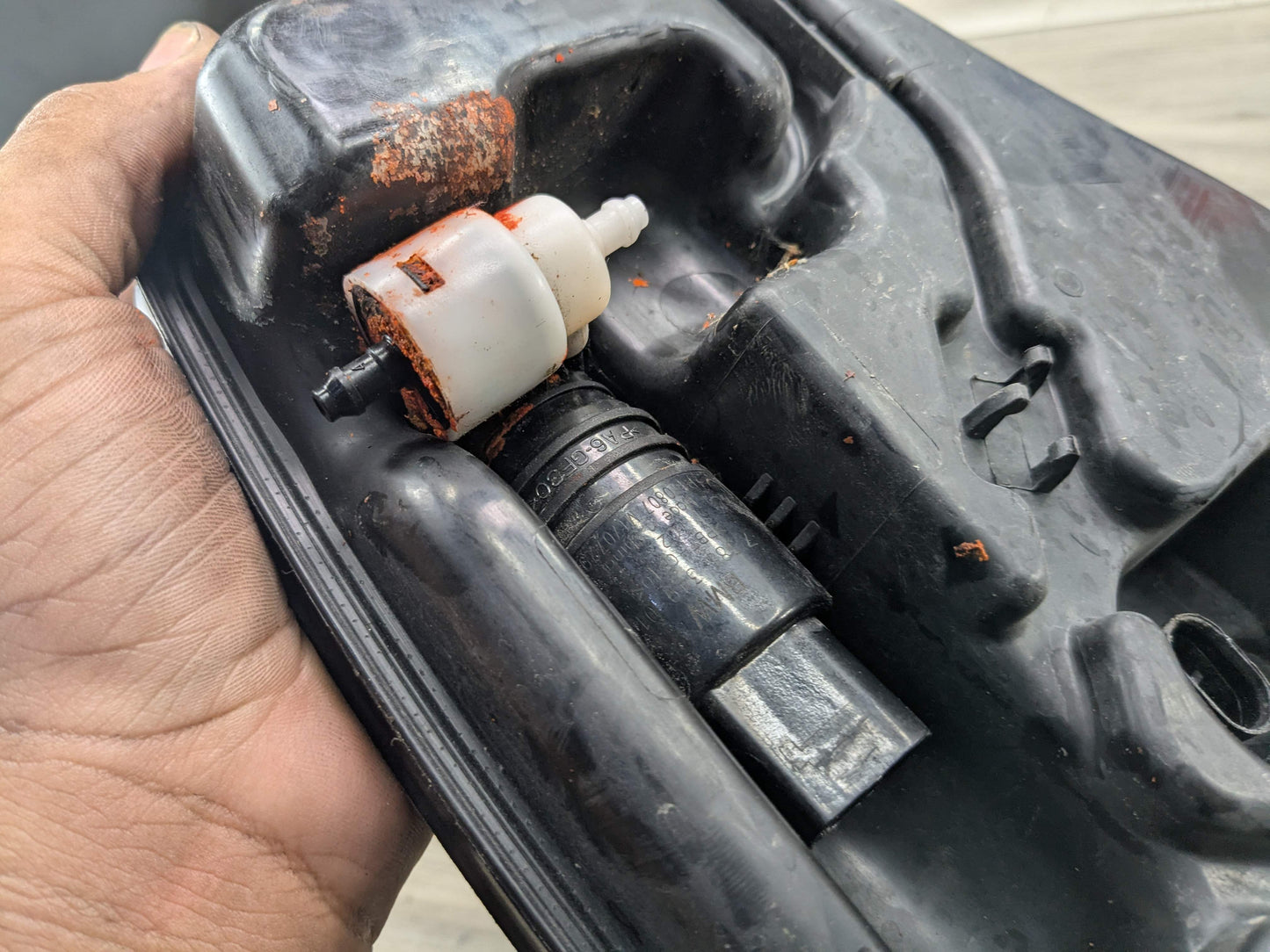 OEM BMW F97 F97 X3 X4 X3M X4M Windshield Wipe Washer Bottle Tank Reservoir