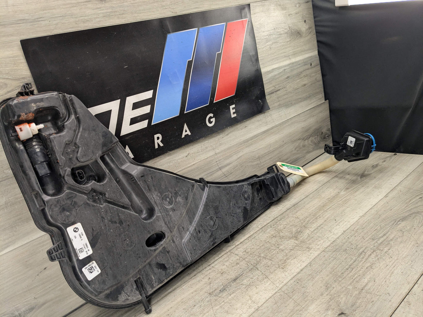 OEM BMW F97 F97 X3 X4 X3M X4M Windshield Wipe Washer Bottle Tank Reservoir