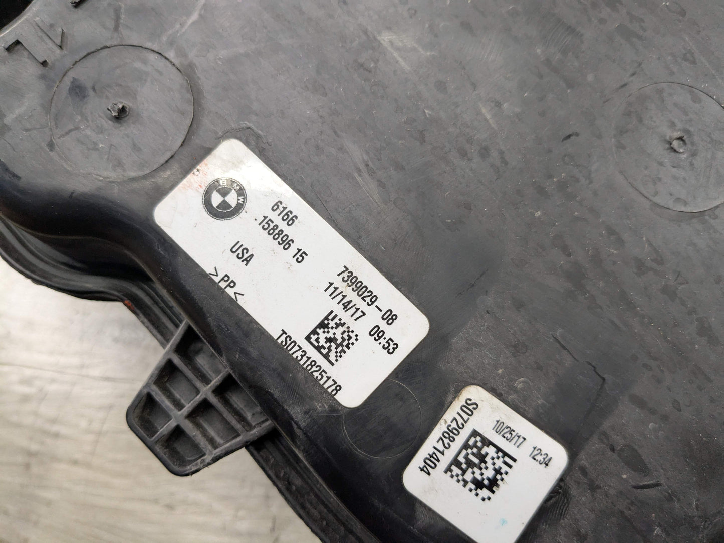 OEM BMW F97 F97 X3 X4 X3M X4M Windshield Wipe Washer Bottle Tank Reservoir