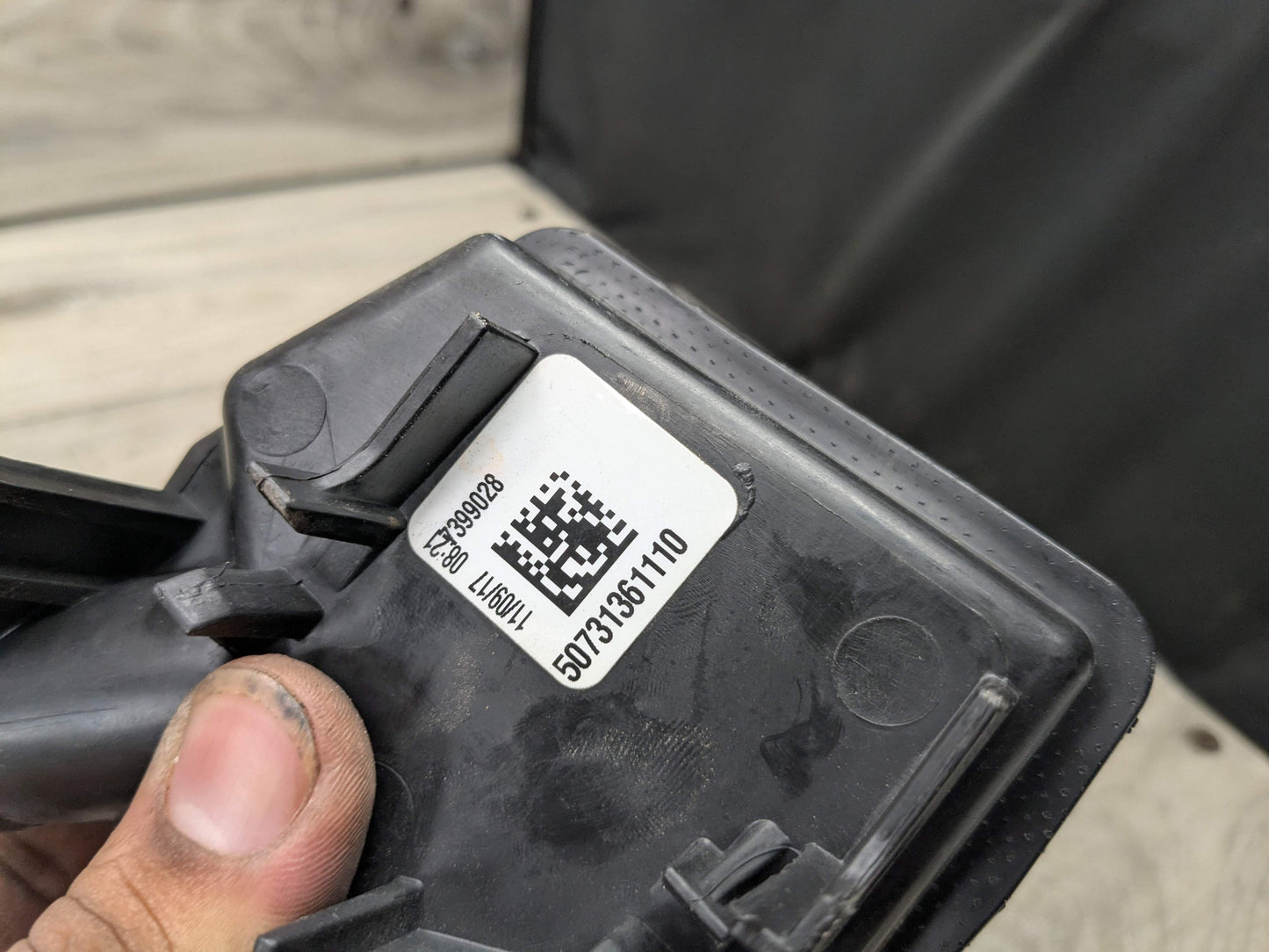 OEM BMW F97 F97 X3 X4 X3M X4M Windshield Wipe Washer Bottle Tank Reservoir