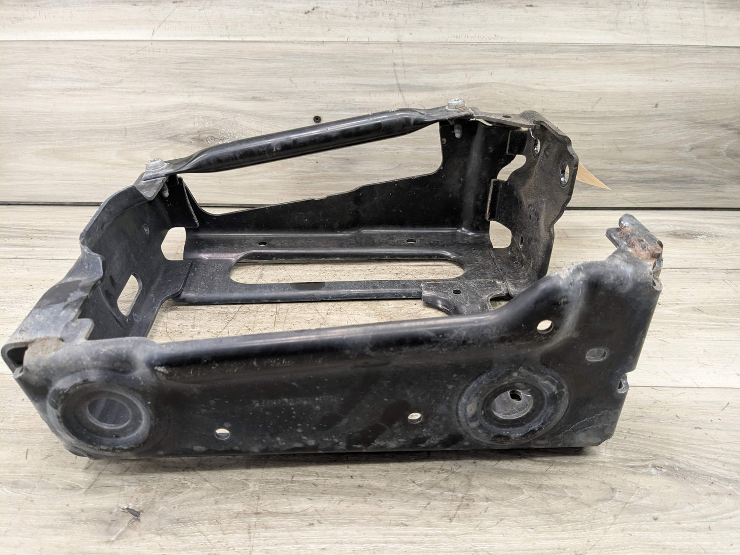 OEM BMW G01 G02 F97 F98 X3 X4 Front Left Driver Radiator Reinforcement Bracket