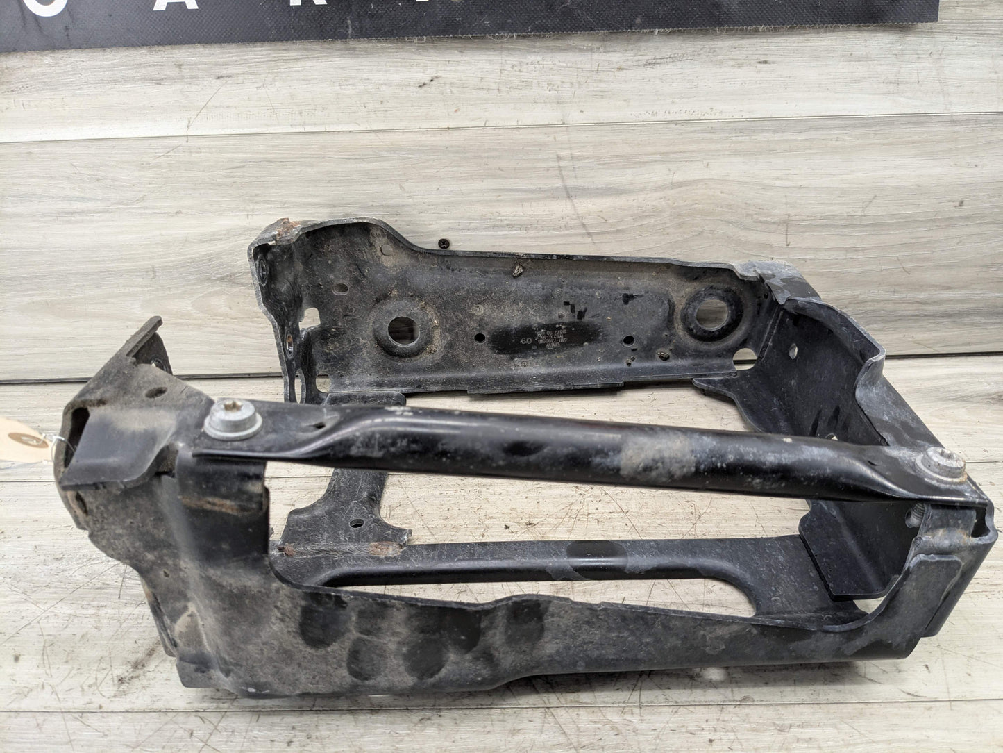 OEM BMW G01 G02 F97 F98 X3 X4 Front Left Driver Radiator Reinforcement Bracket