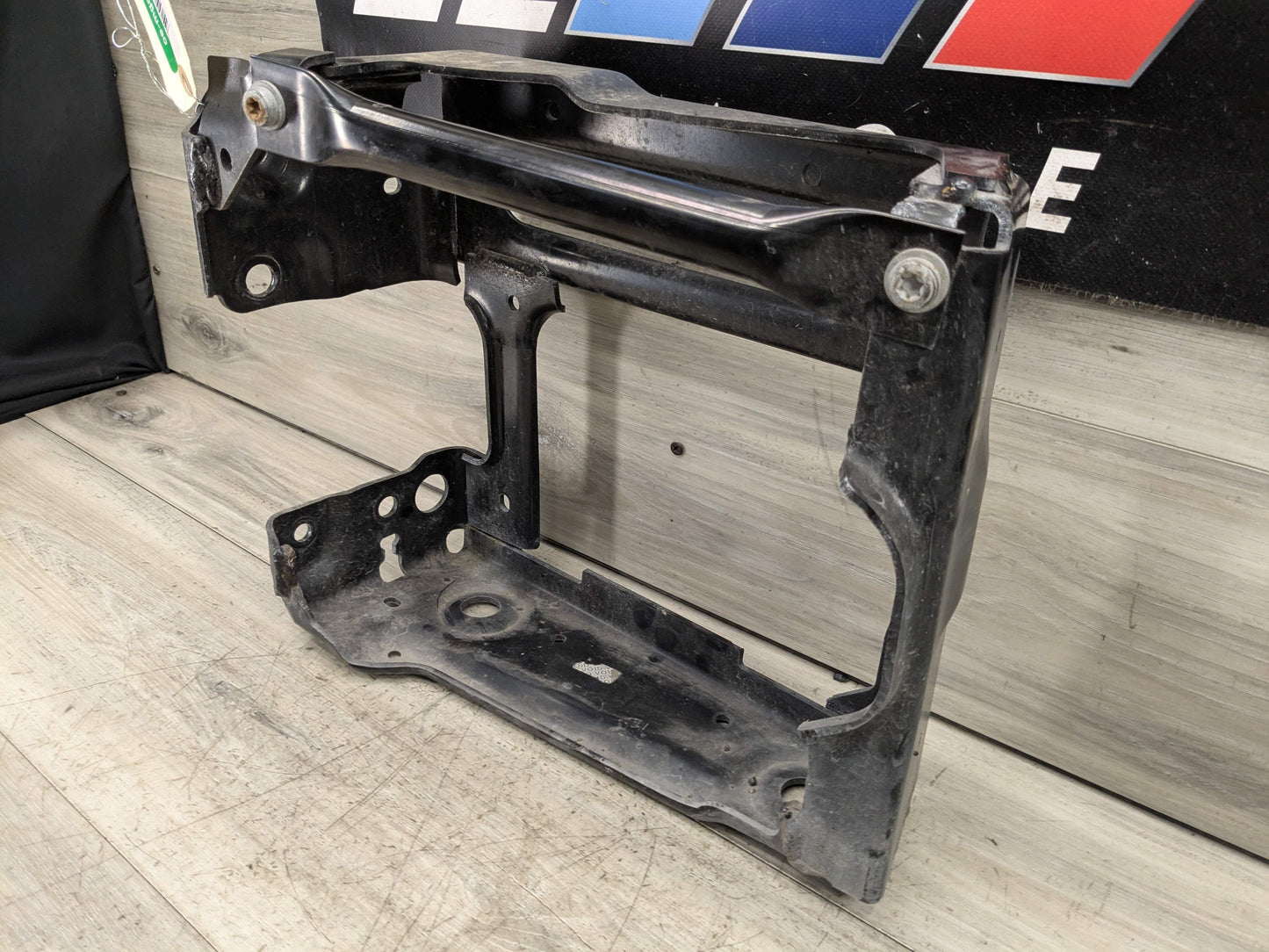 OEM BMW G01 G02 F97 X3 X4 Front Right Passenger Radiator Reinforcement Bracket