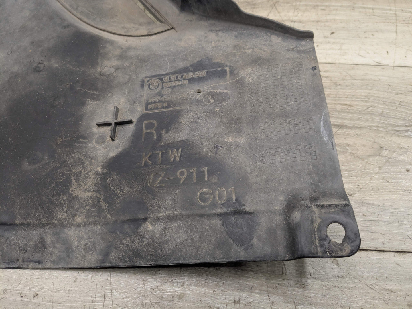 18-21 OEM BMW G01 G02 X3 X4 FRONT Right Passenger Fender Liner Guard Mud Flap