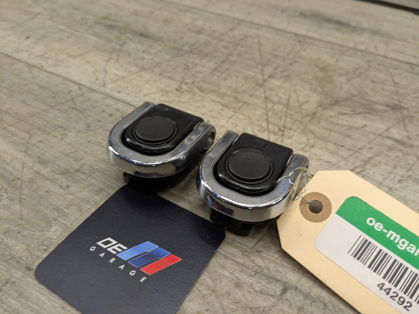 OEM BMW E70 E83 F15 F25 G01 X3 X5 Trunk Cargo Latch Tie Down Hook Clasp Ring (2)