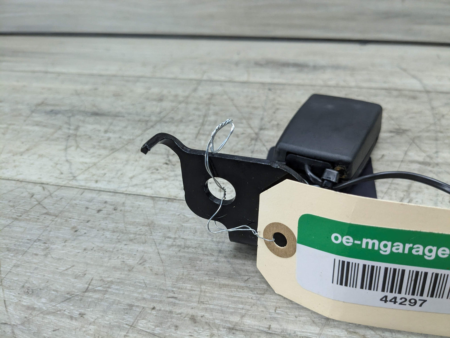 OEM BMW G01 G02 F97 F98 X3 X4 REAR Left Driver Side SeatBelt Seat Belt Buckle