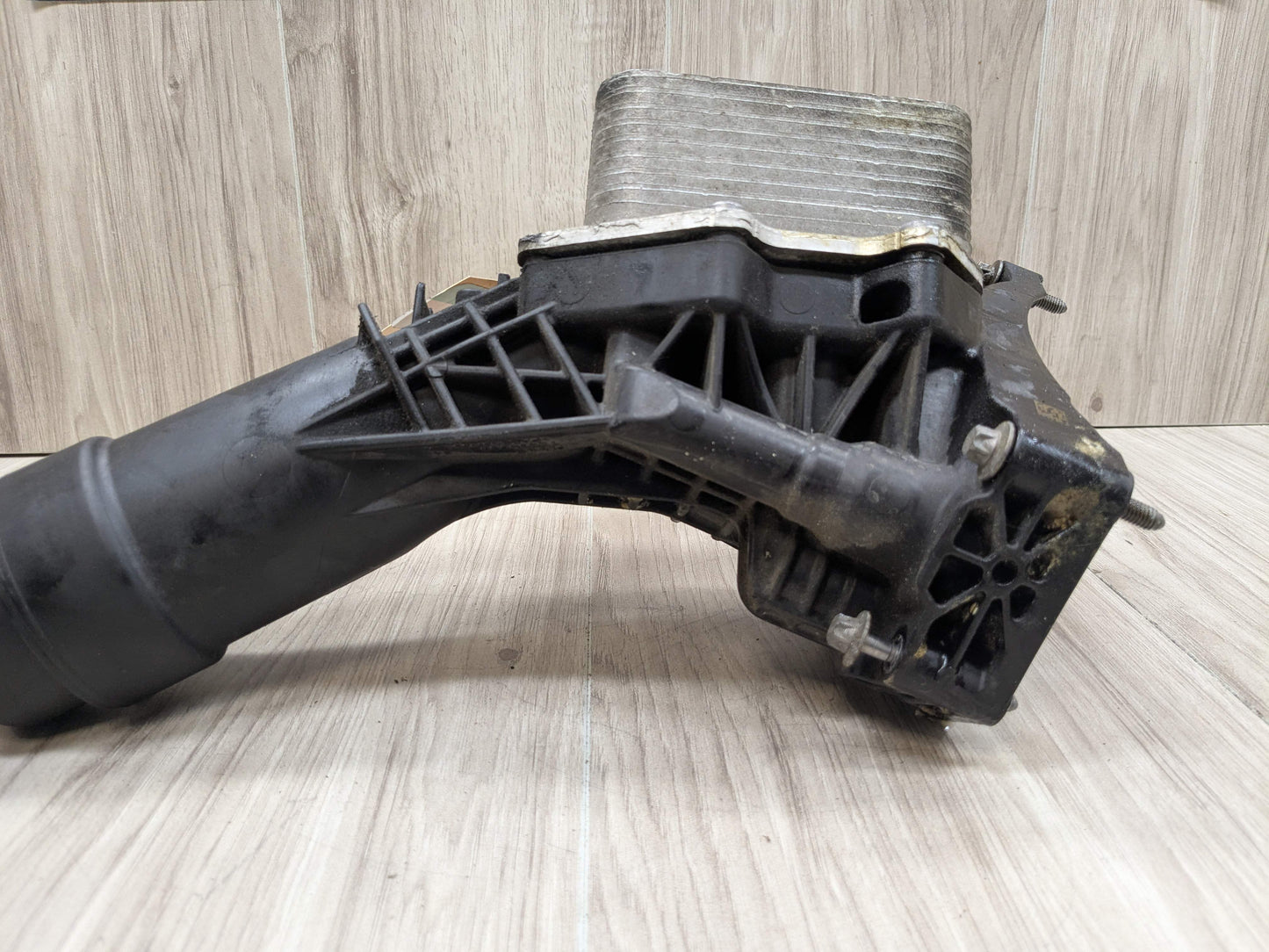 OEM BMW G01 G20 G22 G23 G26 G30 G42 330 430 X3 Engine B46 B48 Oil Filter Housing