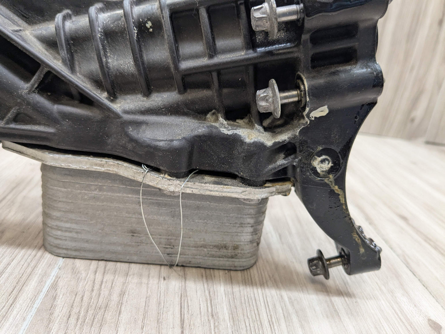 OEM BMW G01 G20 G22 G23 G26 G30 G42 330 430 X3 Engine B46 B48 Oil Filter Housing