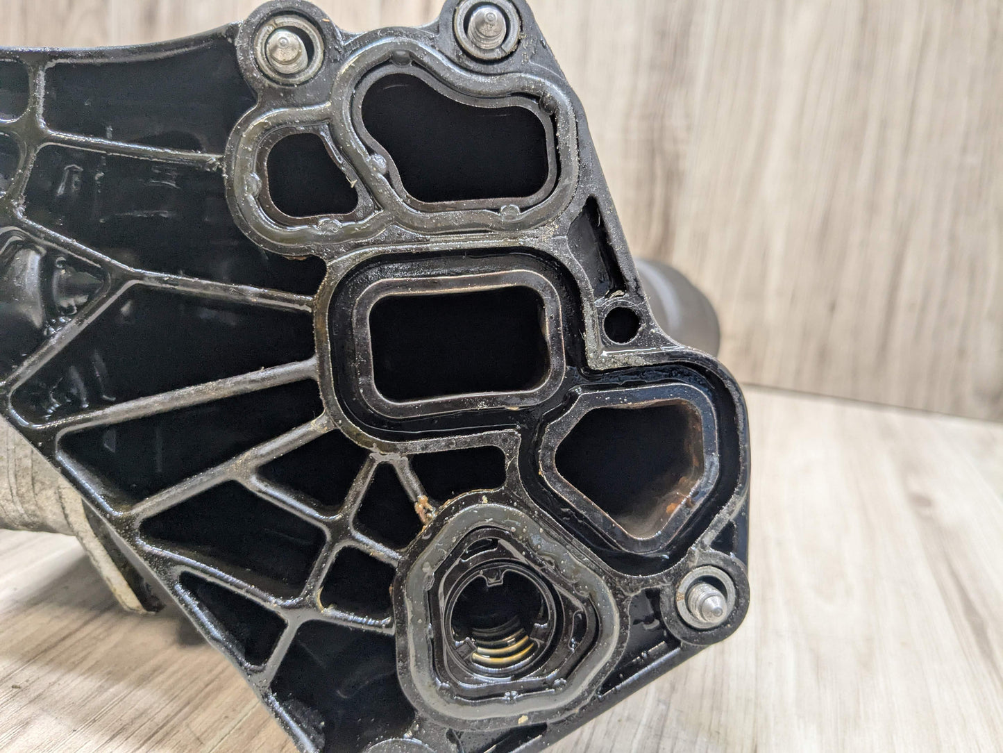 OEM BMW G01 G20 G22 G23 G26 G30 G42 330 430 X3 Engine B46 B48 Oil Filter Housing