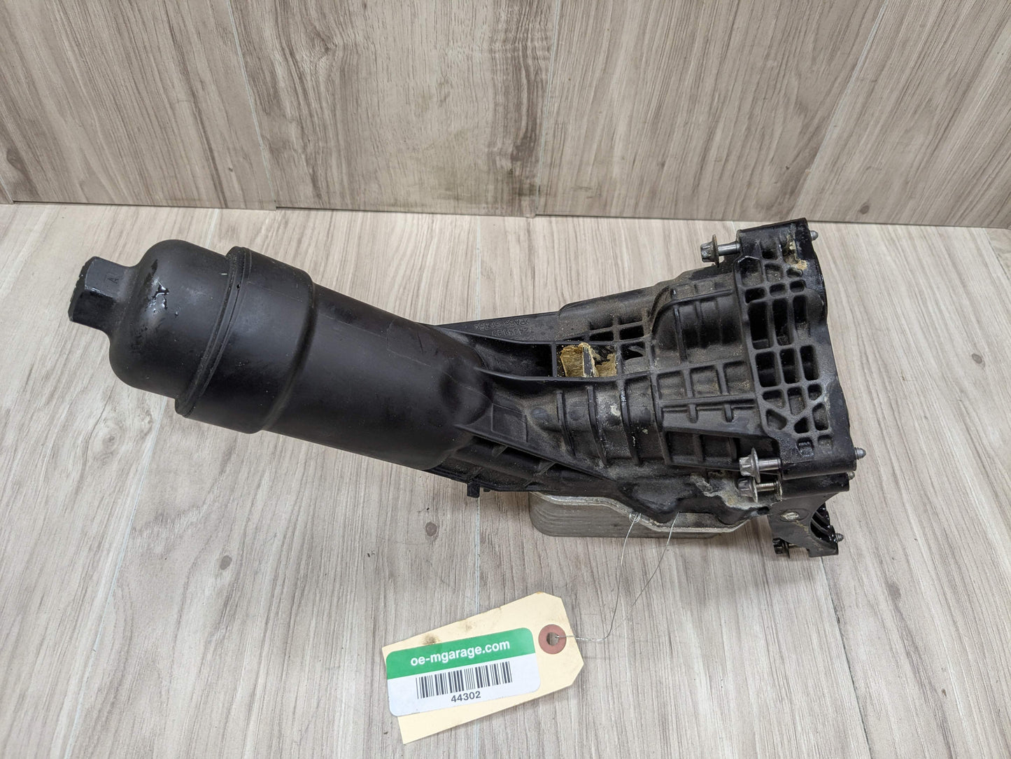 OEM BMW G01 G20 G22 G23 G26 G30 G42 330 430 X3 Engine B46 B48 Oil Filter Housing