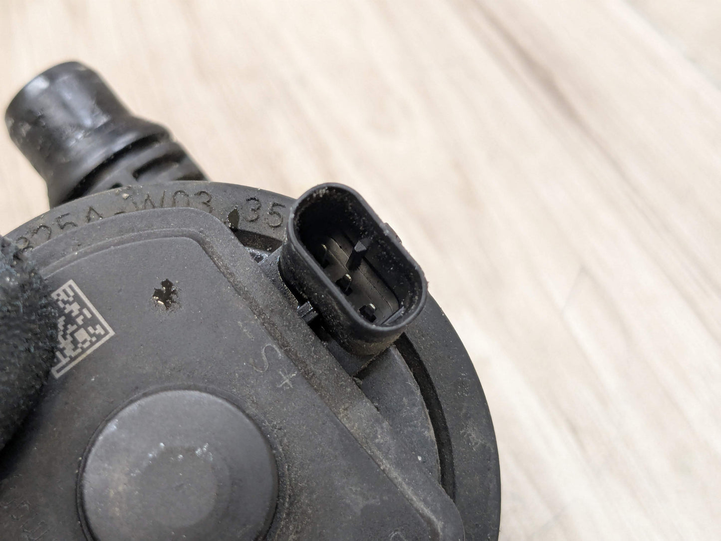 *OEM BMW G01 G05 G20 G22 G30 G42 G80 G82 G83 M3 M4 Engine Auxiliary Water Pump