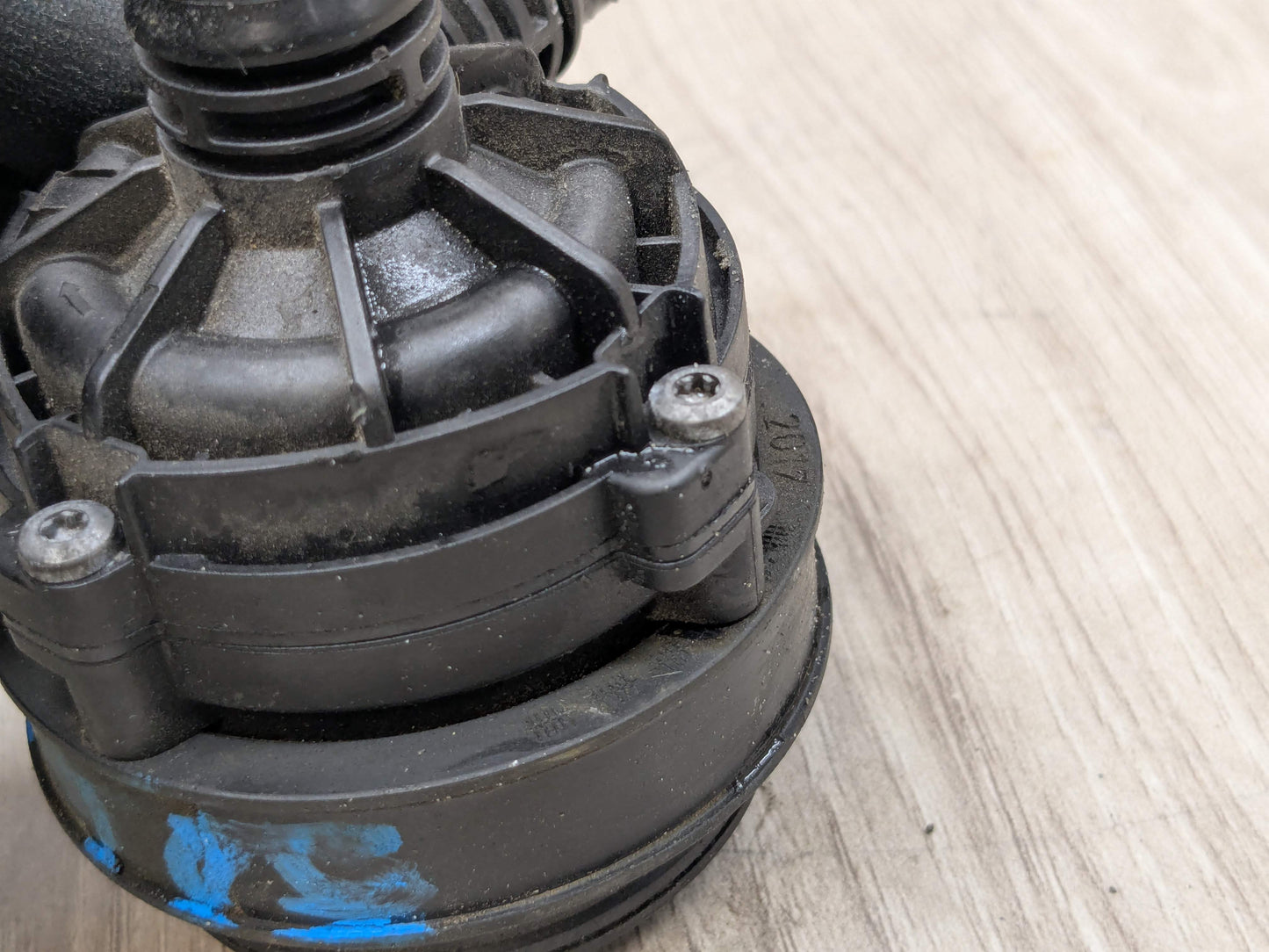 *OEM BMW G01 G05 G20 G22 G30 G42 G80 G82 G83 M3 M4 Engine Auxiliary Water Pump