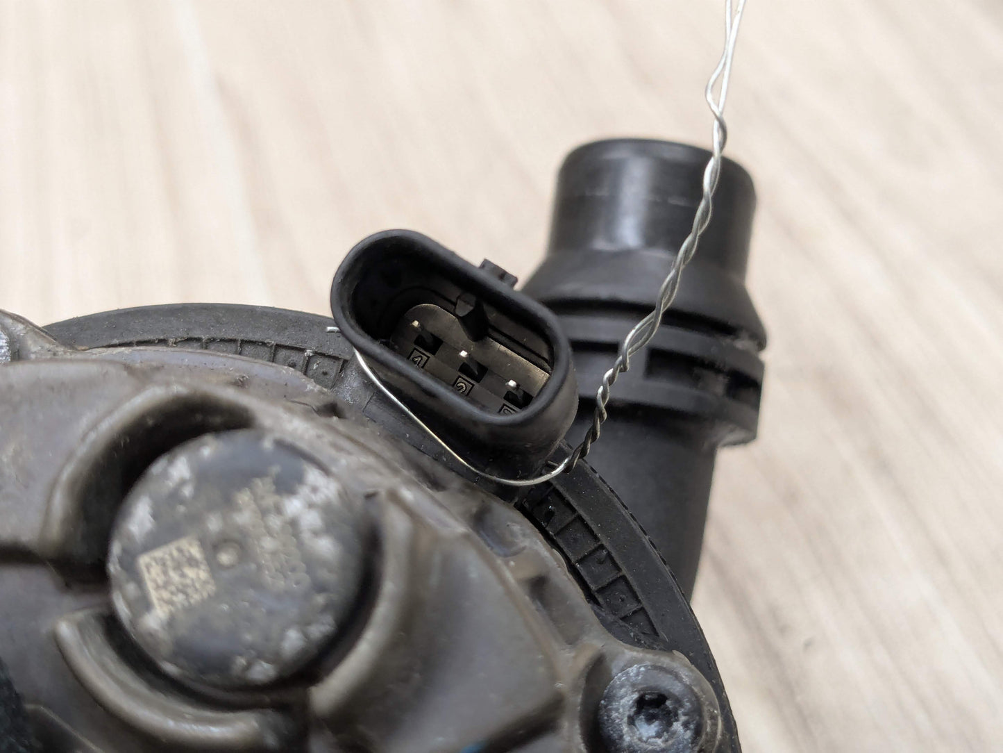 OEM BMW G01 G05 G20 G22 G26 Engine B46 B58 Auxiliary Electric Water Pump Cooling