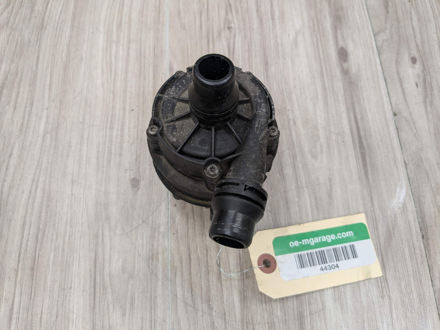 OEM BMW G01 G05 G20 G22 G26 Engine B46 B58 Auxiliary Electric Water Pump Cooling