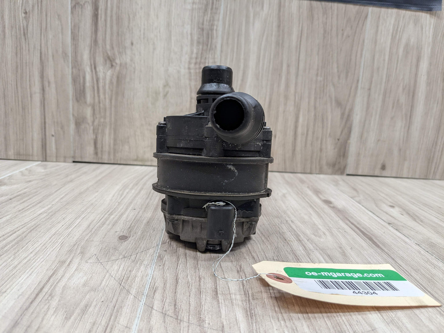 OEM BMW G01 G05 G20 G22 G26 Engine B46 B58 Auxiliary Electric Water Pump Cooling