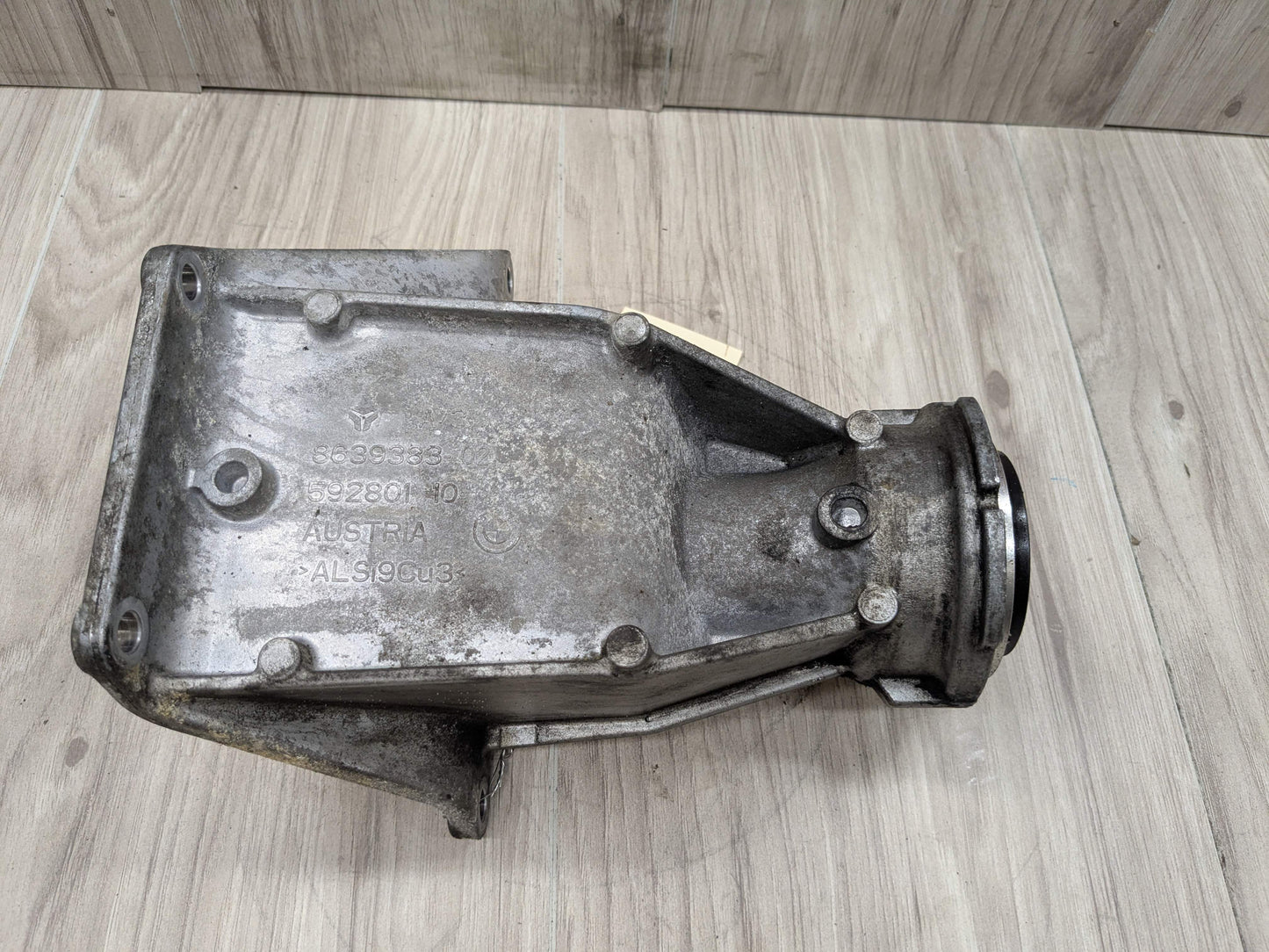 OEM BMW G01 G05 G12 G20 G26 G42 G80 Front Differential Axle Support Bracket