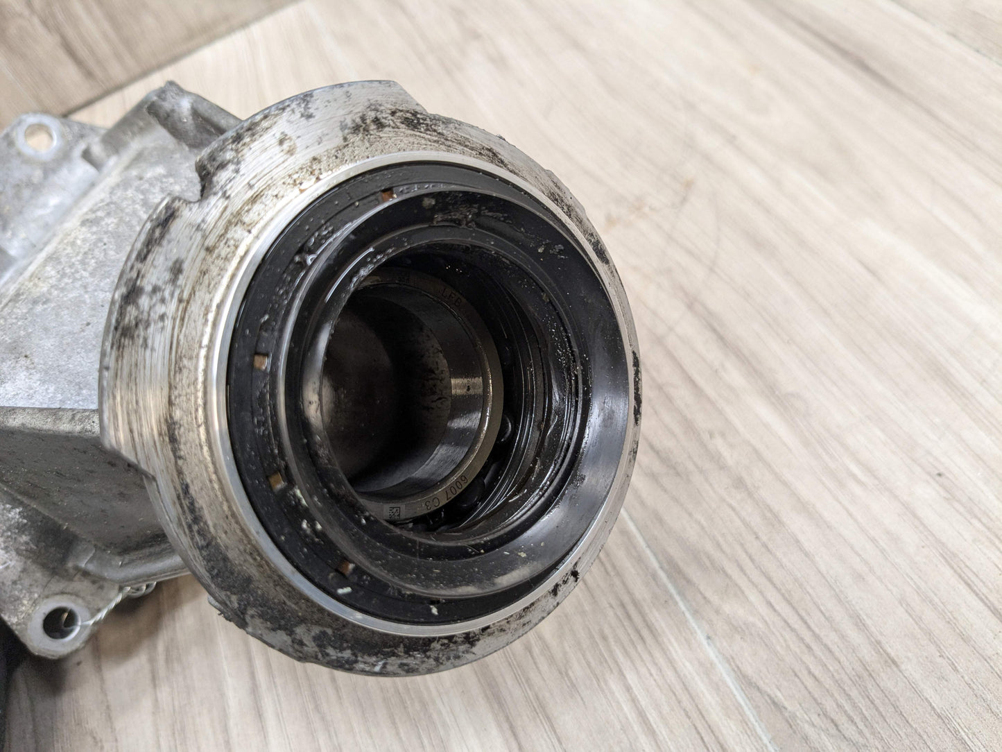 OEM BMW G01 G05 G12 G20 G26 G42 G80 Front Differential Axle Support Bracket