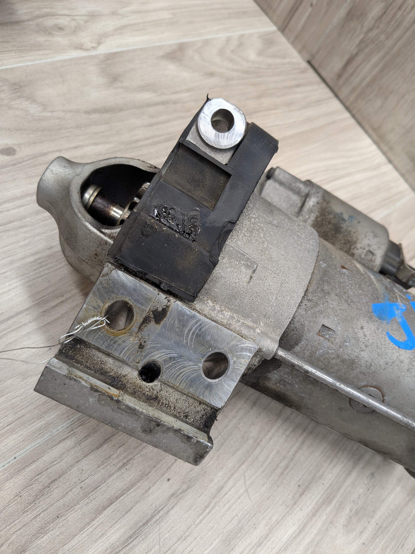 OEM BMW G01 G20 G22 G23 G26 G30 G29 330 430 Engine B46 Starter Motor DENSO