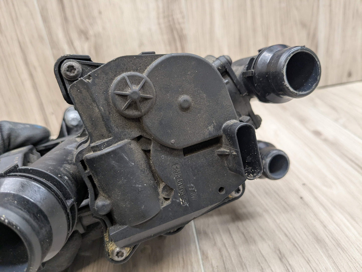 OEM BMW G01 G20 G22 G23 G26 G30 G42 330 430 Engine B46 Heat Management Module