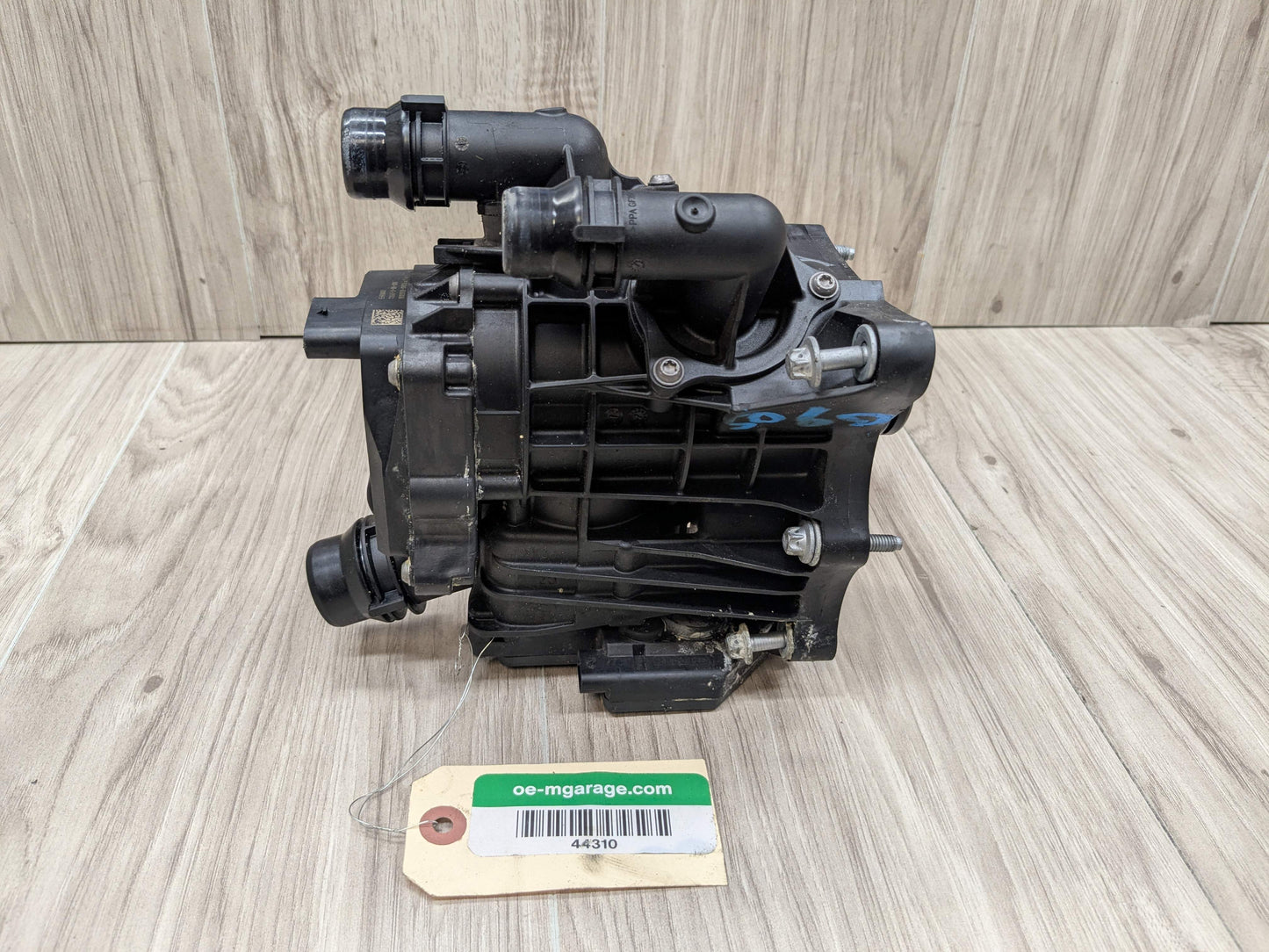 OEM BMW G01 G20 G22 G23 G26 G30 G42 330 430 Engine B46 Heat Management Module