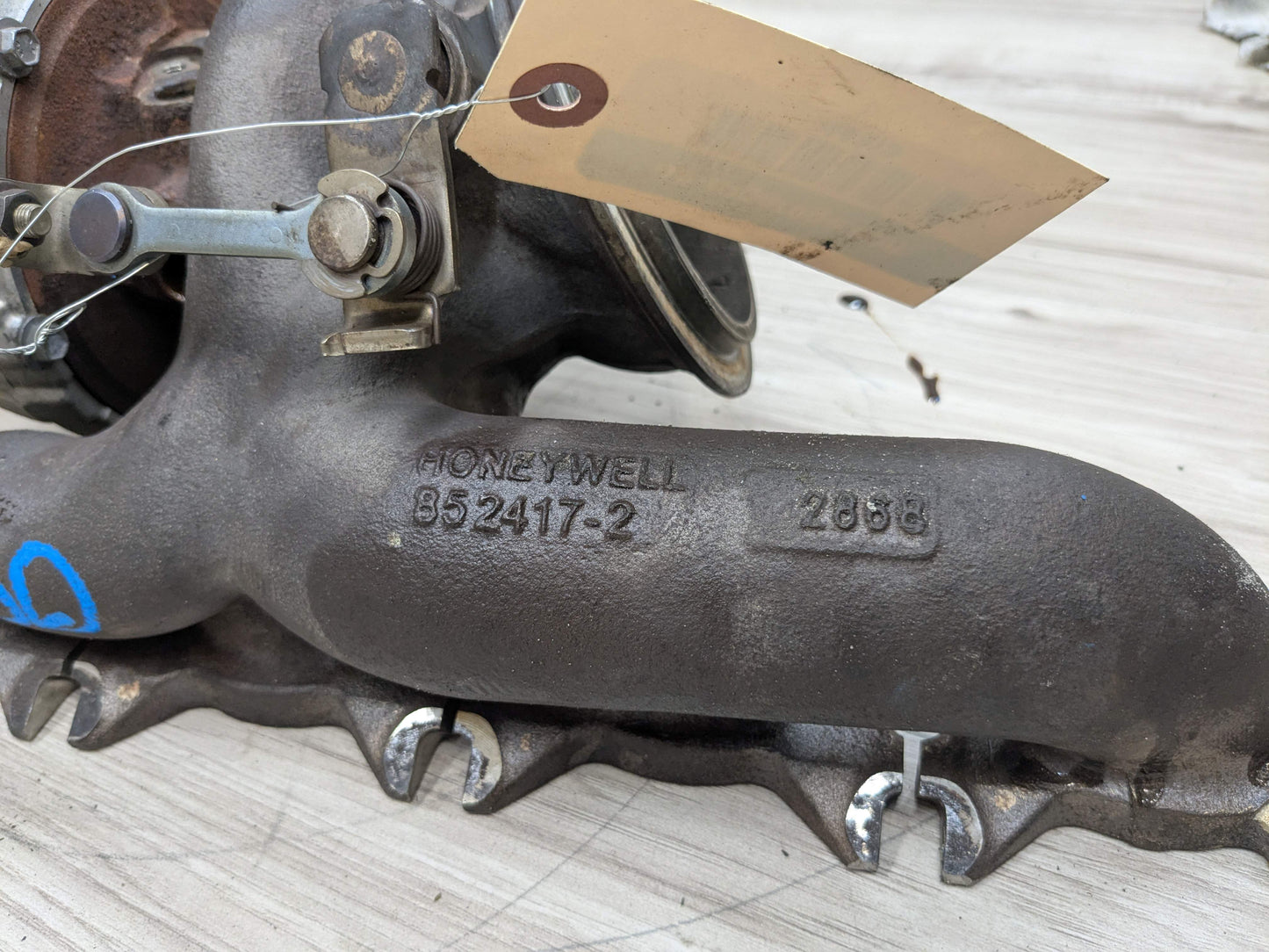 OEM BMW G01 G20 G22 G23 G26 G30 G42 330 430 530 Turbo Charger w Manifold B46