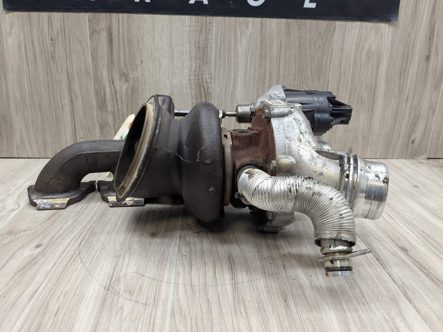 OEM BMW G01 G20 G22 G23 G26 G30 G42 330 430 530 Turbo Charger w Manifold B46