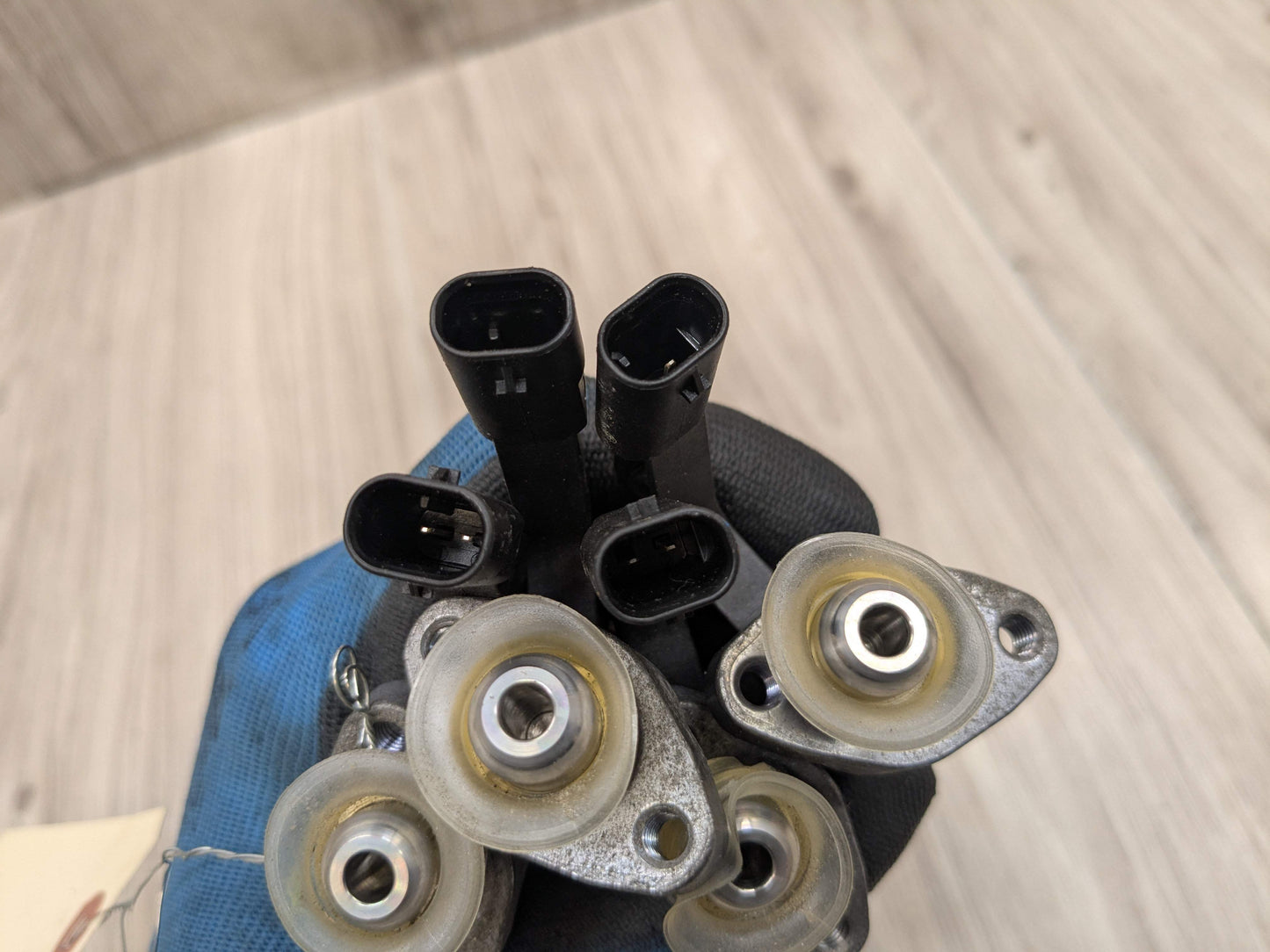 OEM BMW F44 F48 G01 G05 G20 G26 G30 G42 Engine High Pressure Fuel Injectors Set