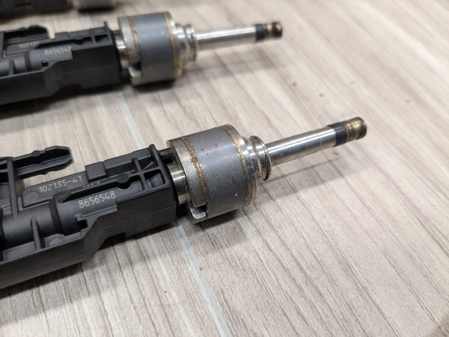 OEM BMW F44 F48 G01 G05 G20 G26 G30 G42 Engine High Pressure Fuel Injectors Set