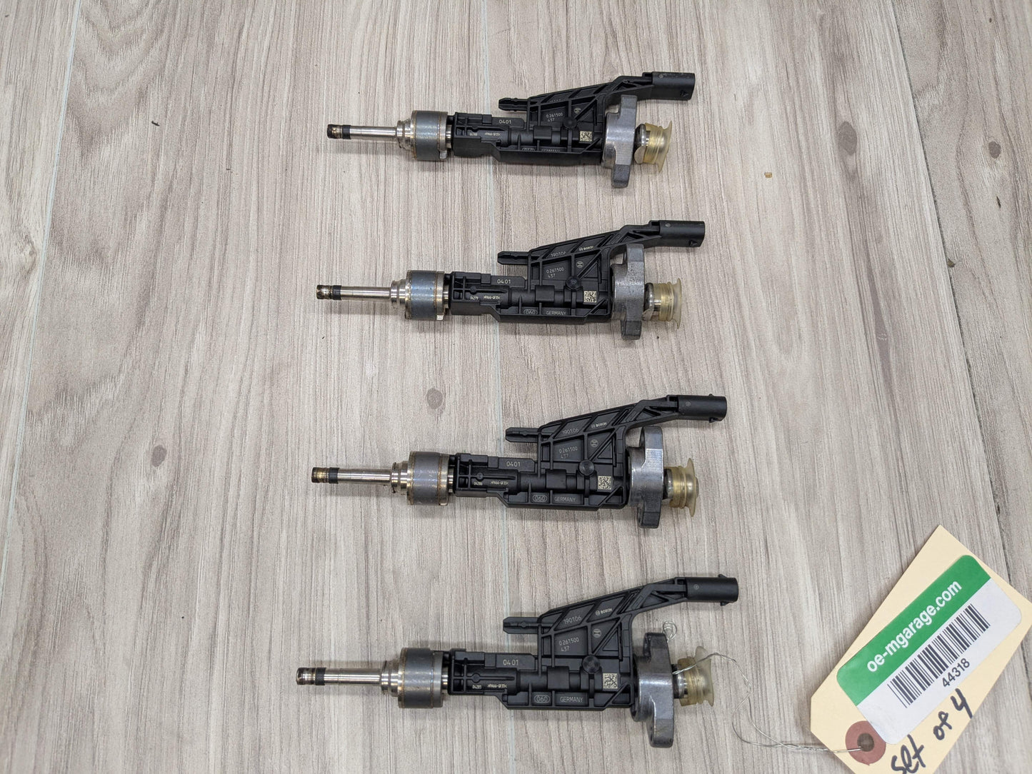 OEM BMW F44 F48 G01 G05 G20 G26 G30 G42 Engine High Pressure Fuel Injectors Set