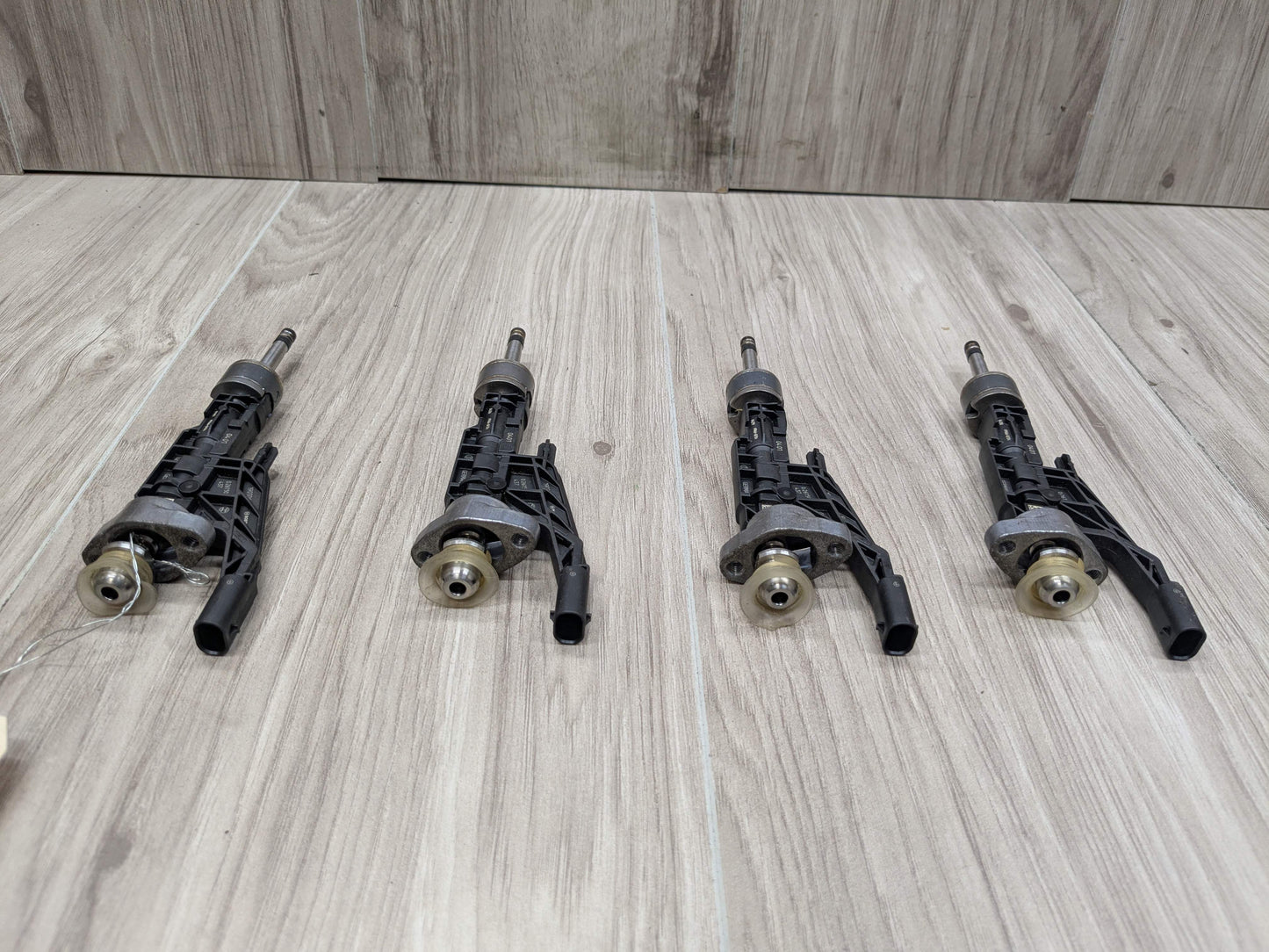 OEM BMW F44 F48 G01 G05 G20 G26 G30 G42 Engine High Pressure Fuel Injectors Set