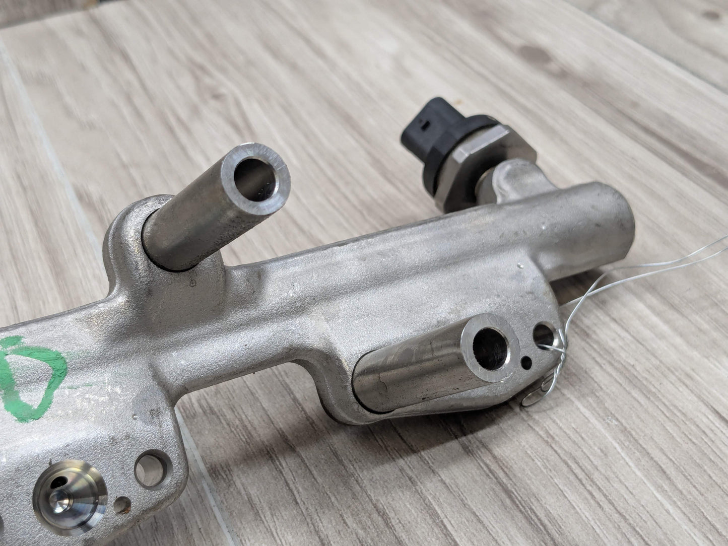 OEM BMW F44 G01 G20 G26 G30 G42 Engine Pressure Fuel Injector Rail Line B46 B48