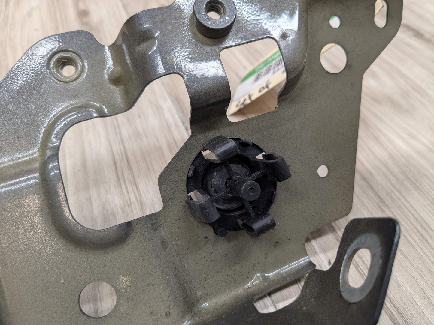 19-25 OEM BMW G20 330 M340 Front Left Driver Side Fender Holder Bracket SET