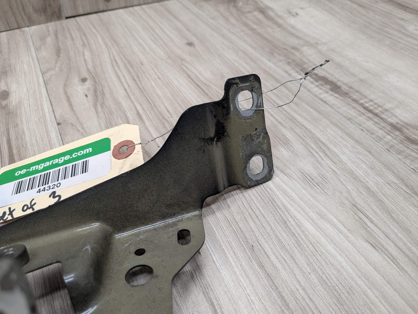 19-25 OEM BMW G20 330 M340 Front Left Driver Side Fender Holder Bracket SET