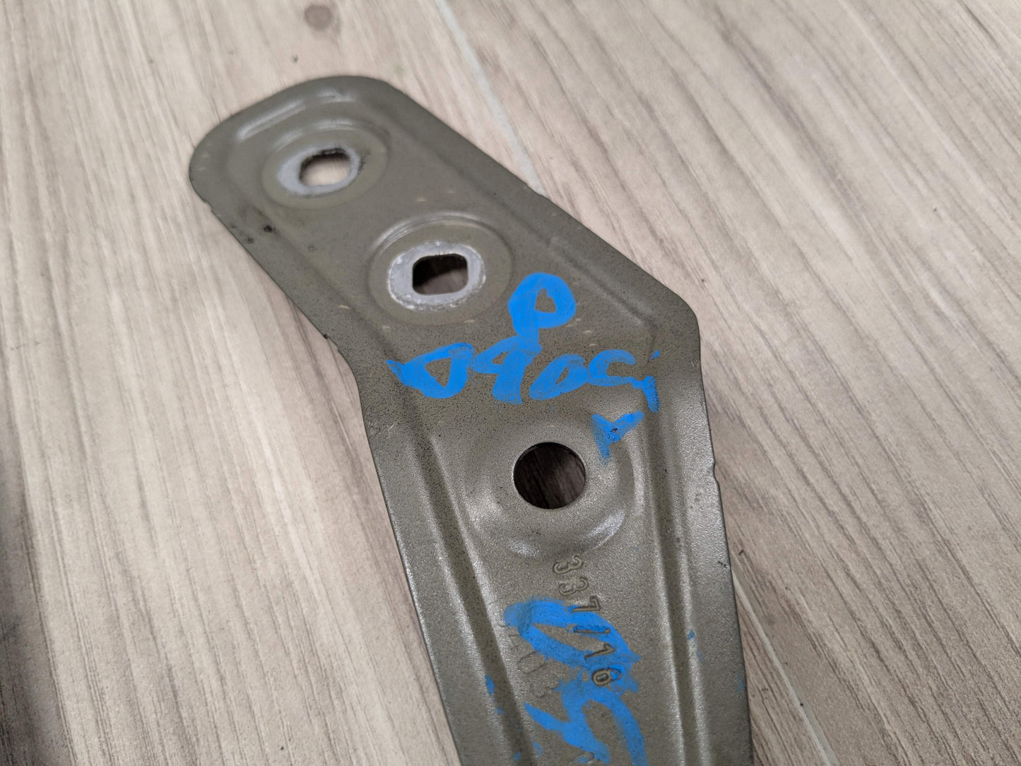 19-25 OEM BMW G20 330 M340 Front Right Passenger Side Fender Holder Bracket SET