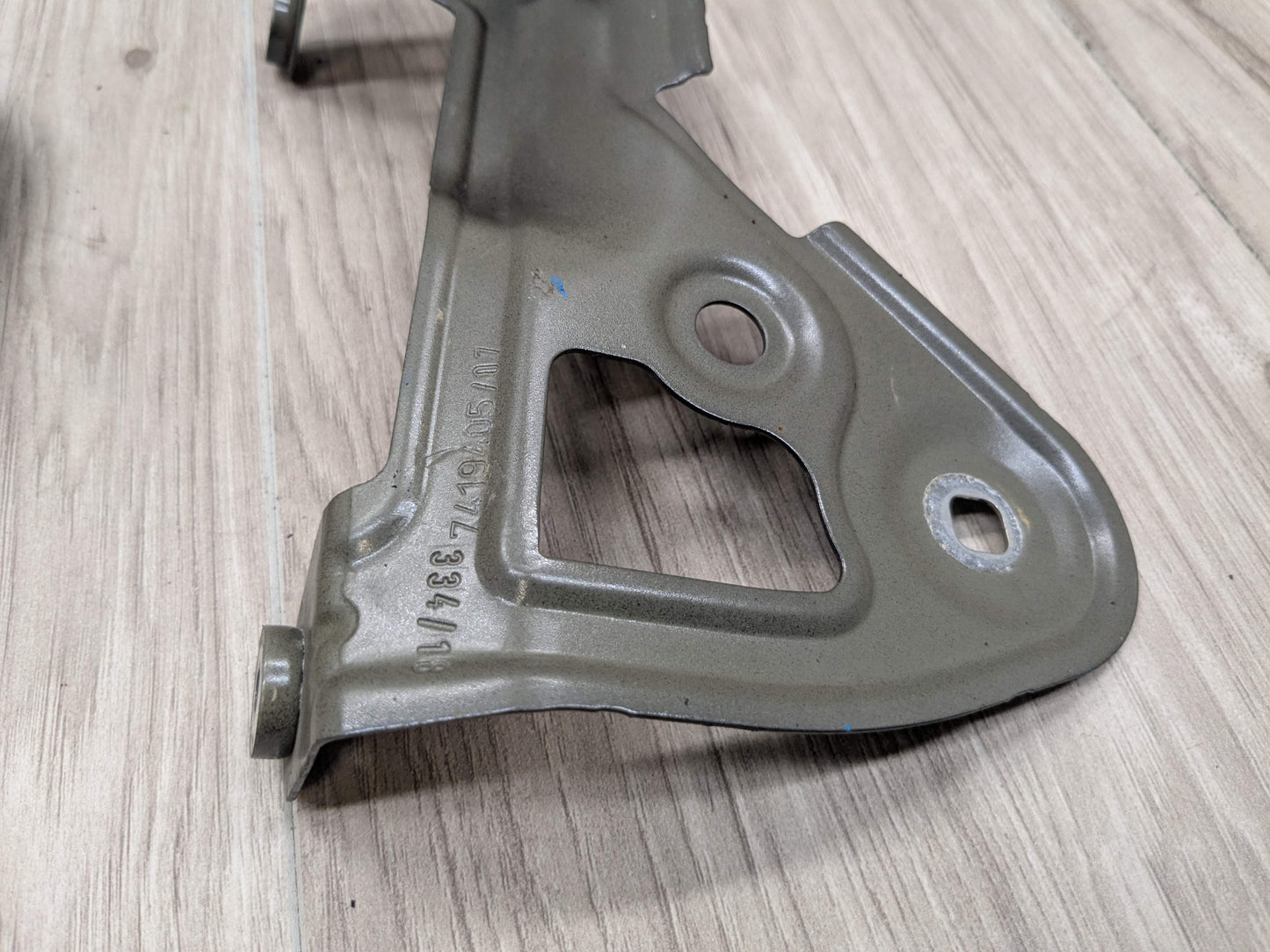 19-25 OEM BMW G20 330 M340 Front Right Passenger Side Fender Holder Bracket SET