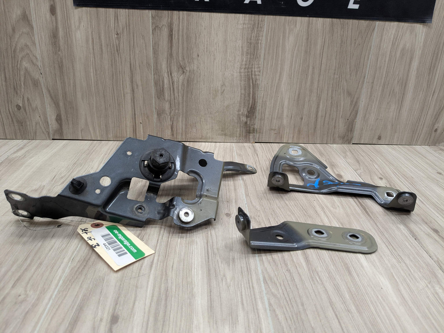 19-25 OEM BMW G20 330 M340 Front Right Passenger Side Fender Holder Bracket SET