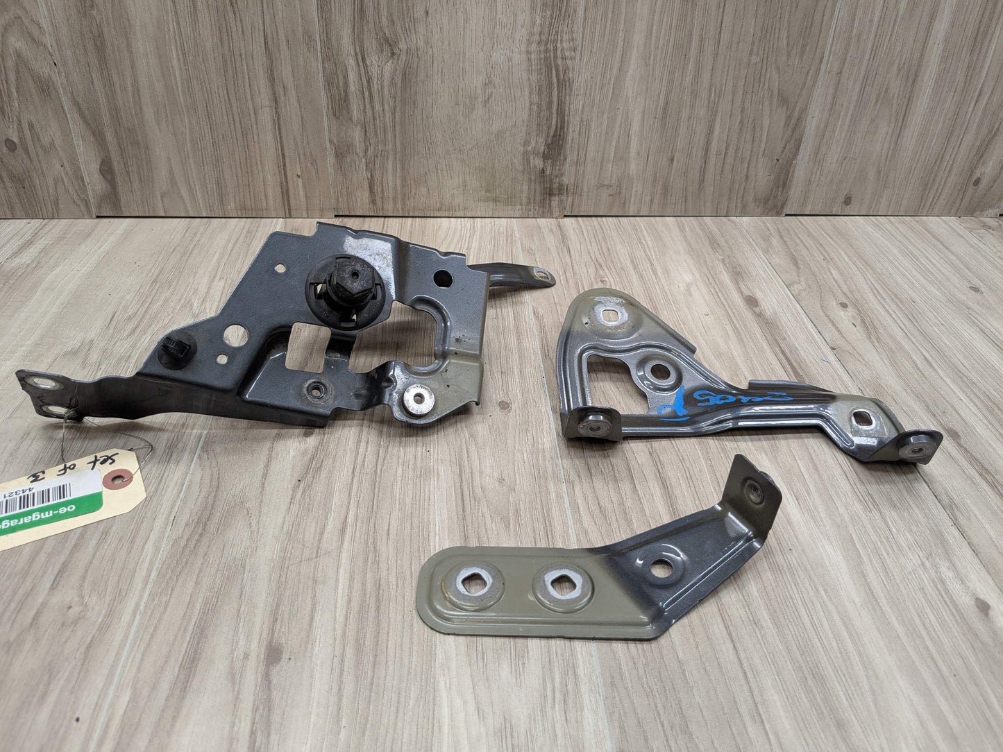 19-25 OEM BMW G20 330 M340 Front Right Passenger Side Fender Holder Bracket SET