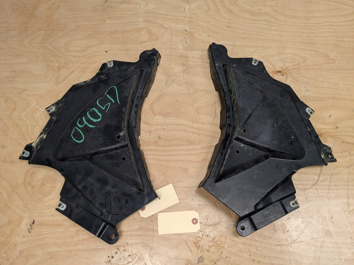 19-24 AFT BMW G20 330 Front Left Right Fender Liner Lower Deflector Shield SET