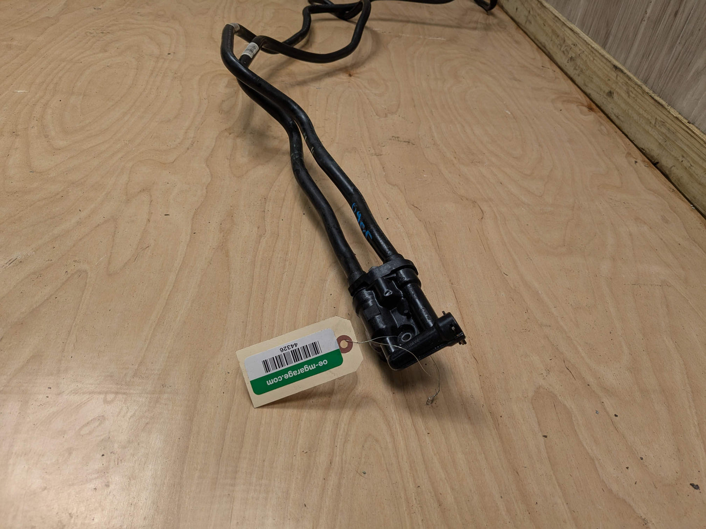 OEM BMW G20 G22 G23 G42 230 330 430 AT Transmission Oil Cooler Hose Pipe Lines