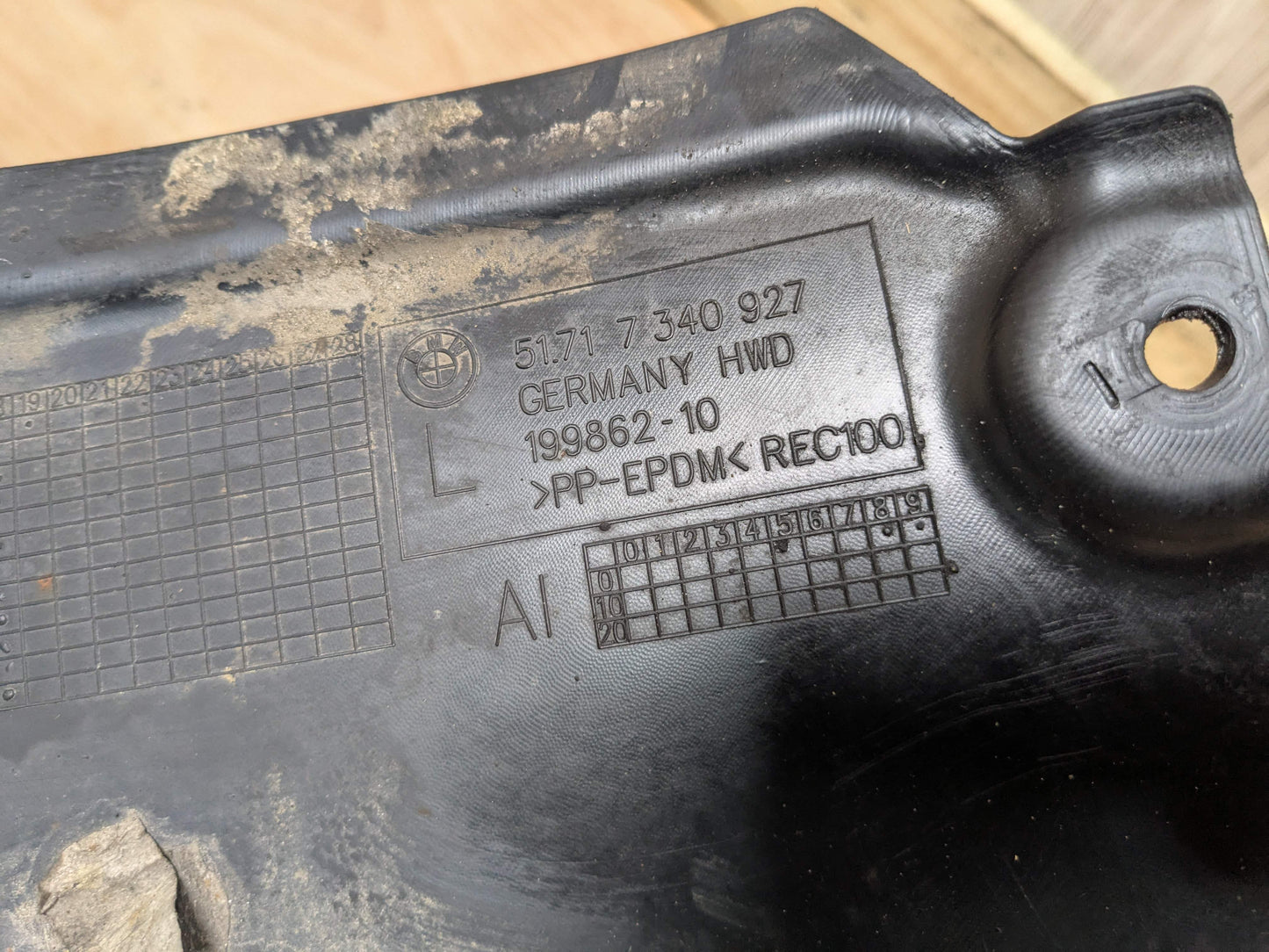 OEM BMW G20 330 M340 Front Left Driver Rearward Fender Liner Wheel Splash Shield