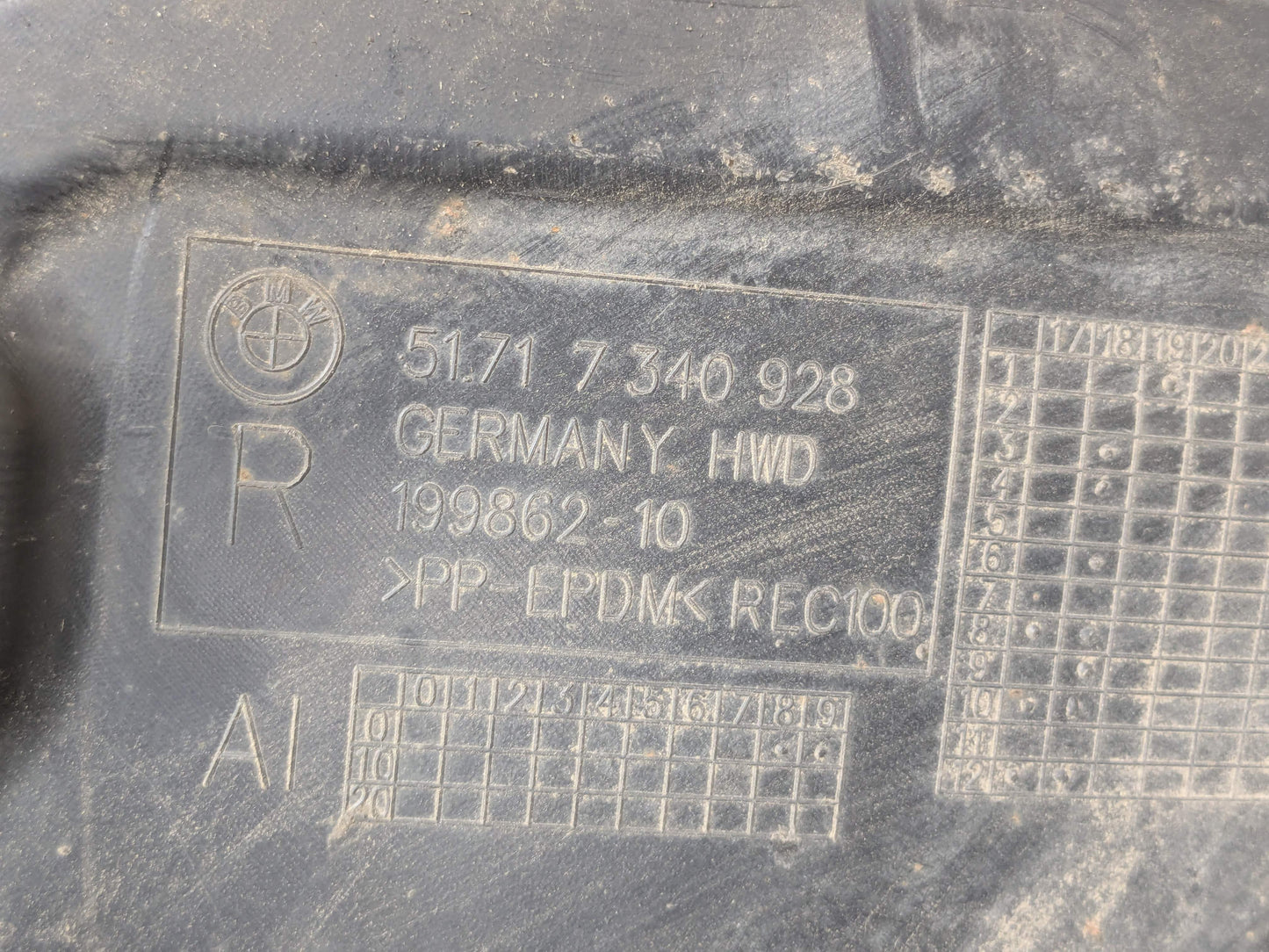 OEM BMW G20 330 M340 Front Right Passenger Fender Liner Wheel Splash Shield