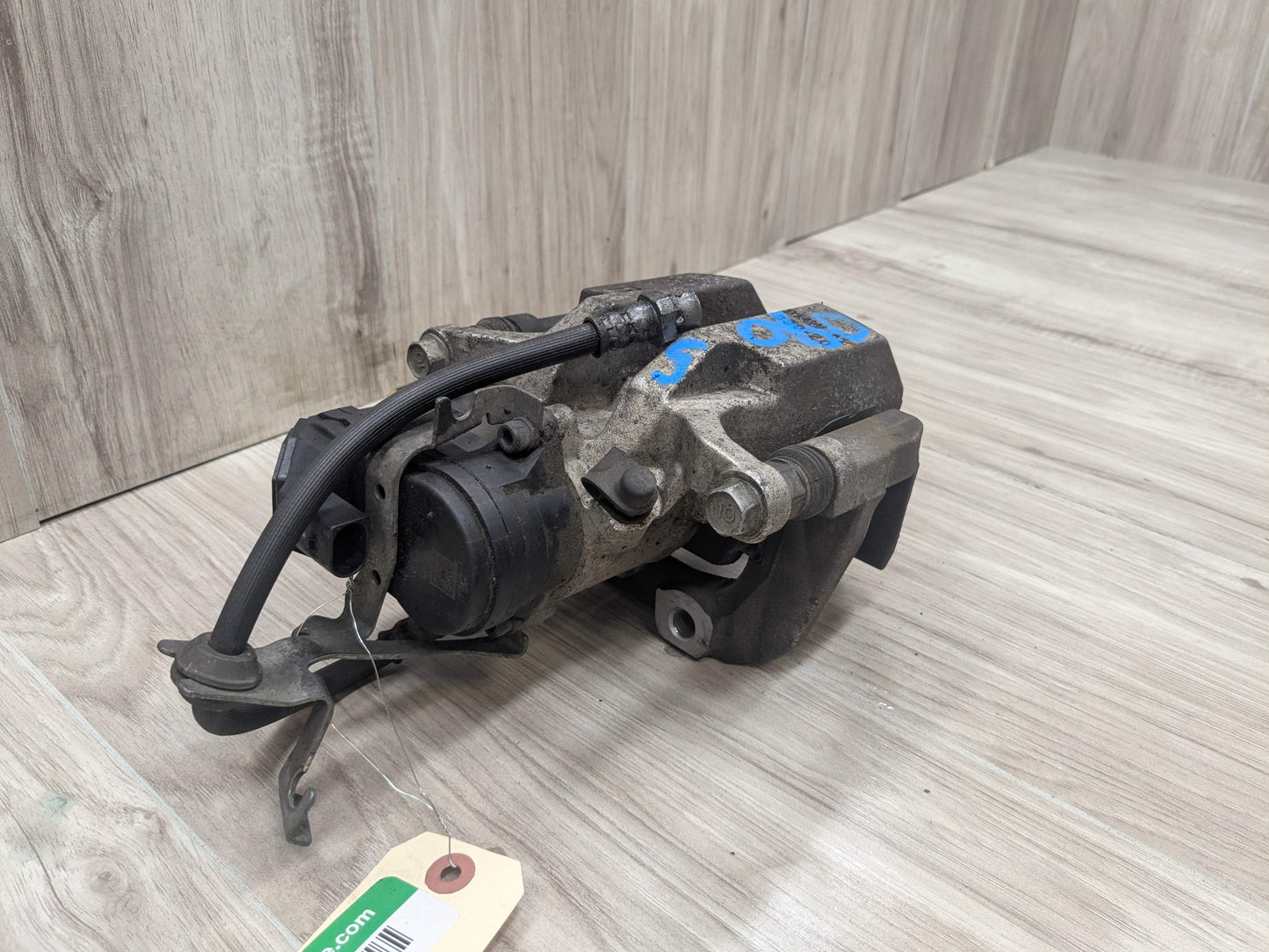 OEM BMW G20 G22 G23 G26 G42 330 M340 430 440 REAR Right Passenger Brake Caliper